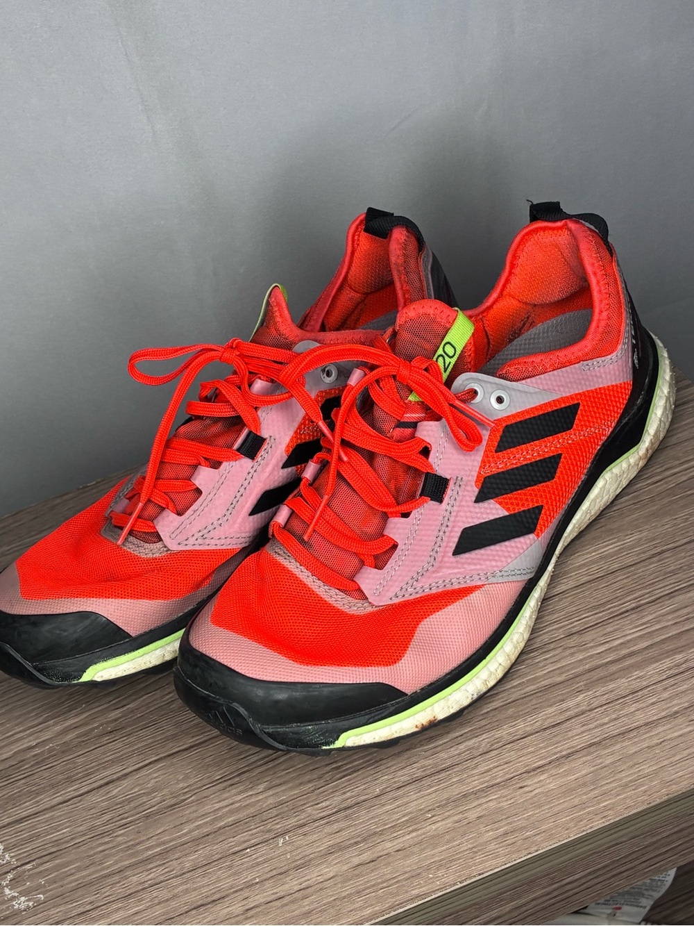GUC Adidas Terrex 320 Red Black Outdoor Trail Running Shoes size 8.5